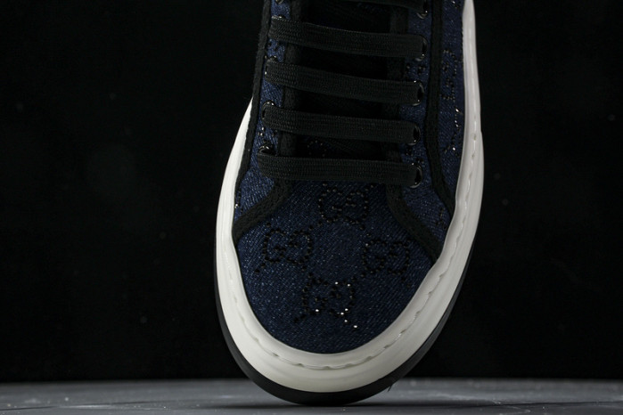 G*u*i sneaker