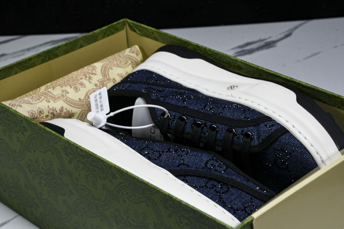 G*u*i sneaker