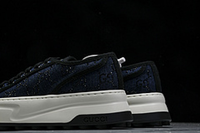 G*u*i sneaker