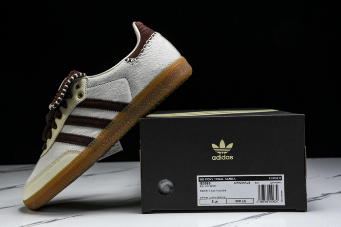 HANDBALL SPEZIAL IE0586