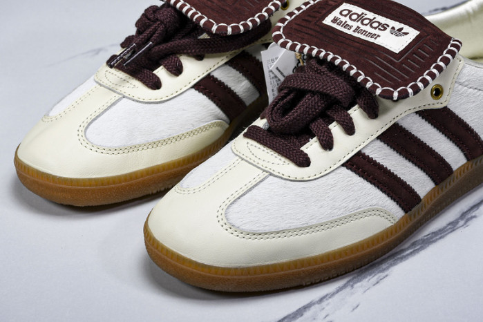 HANDBALL SPEZIAL IE0586