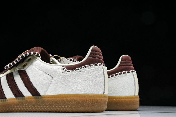 HANDBALL SPEZIAL IE0586