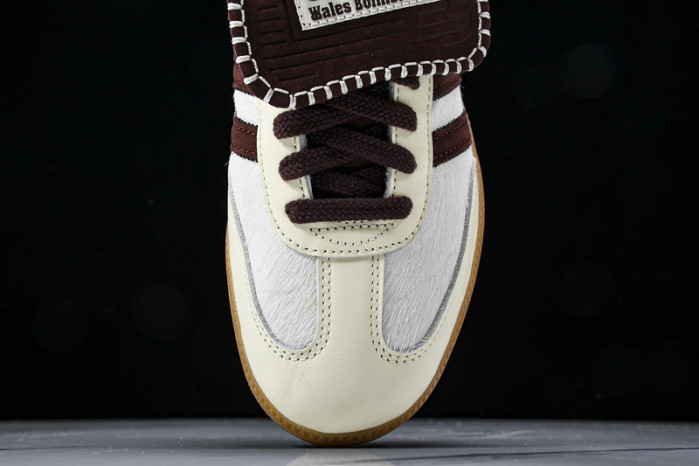 HANDBALL SPEZIAL IE0586