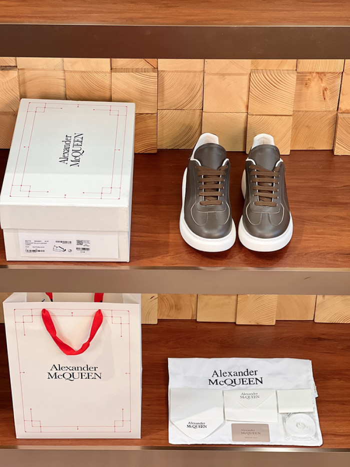 Alexander McQueen sneaker