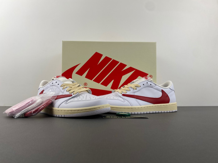 Travis Scott x Air Jordan  CQ4277-113