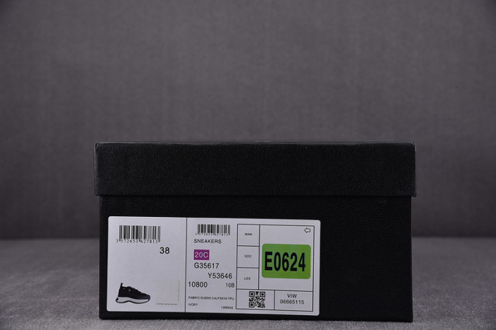 CHANEEL sneaker