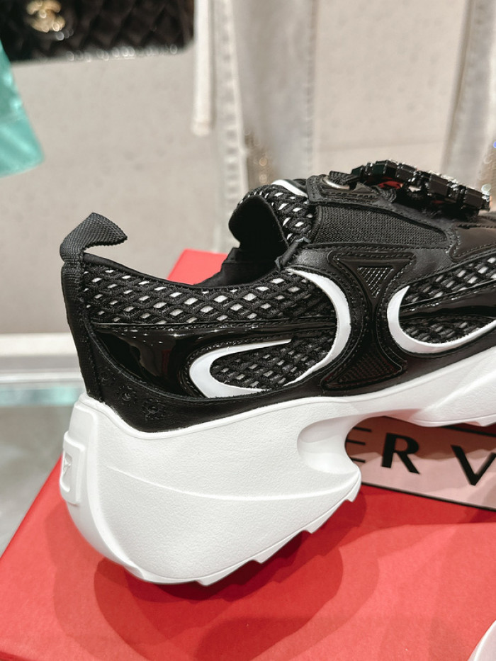 RV sneaker