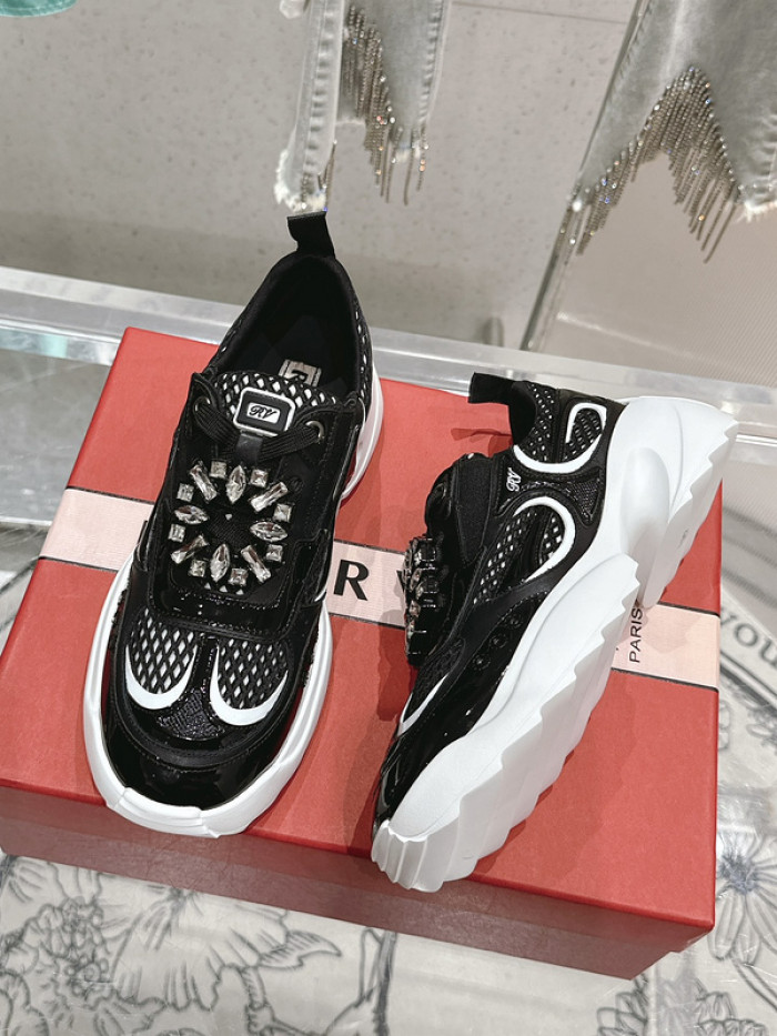 RV sneaker