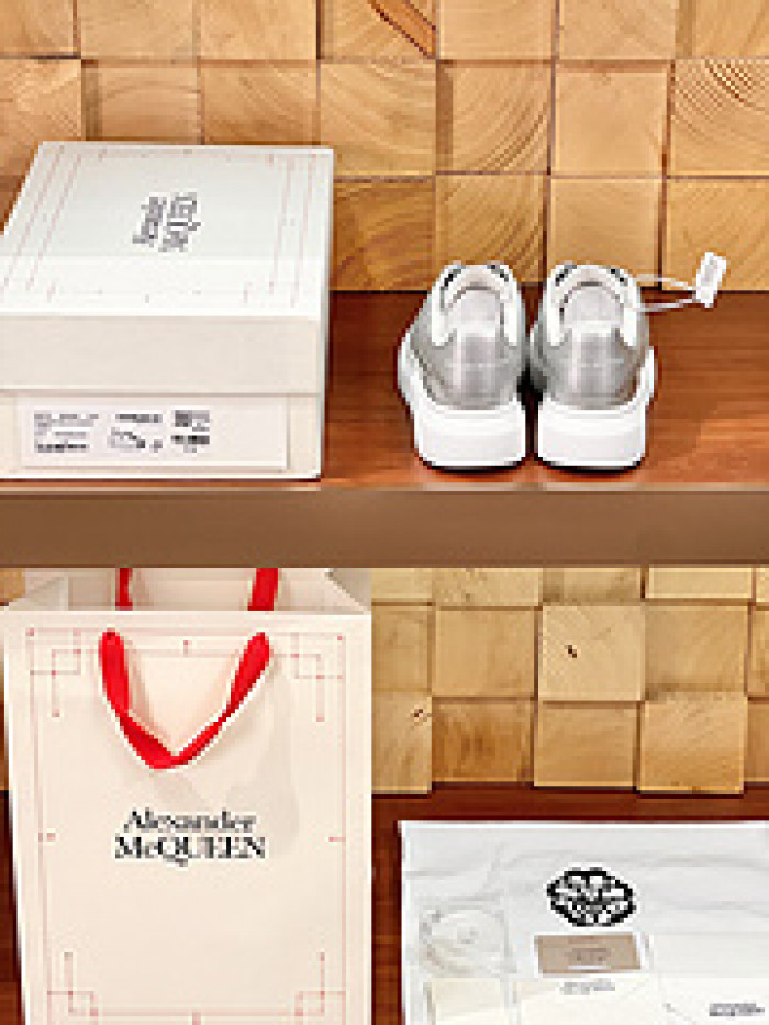 Alexander McQueen sneaker