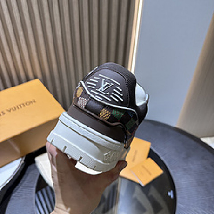 L&V SNEAKERS