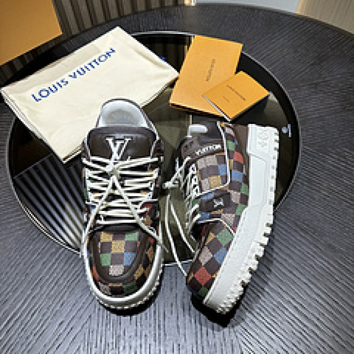 L&V SNEAKERS
