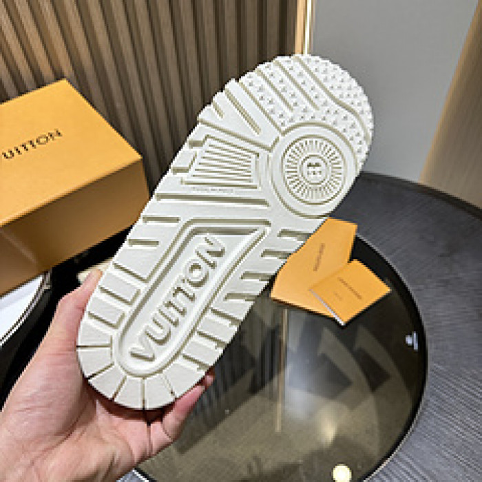 L&V SNEAKERS
