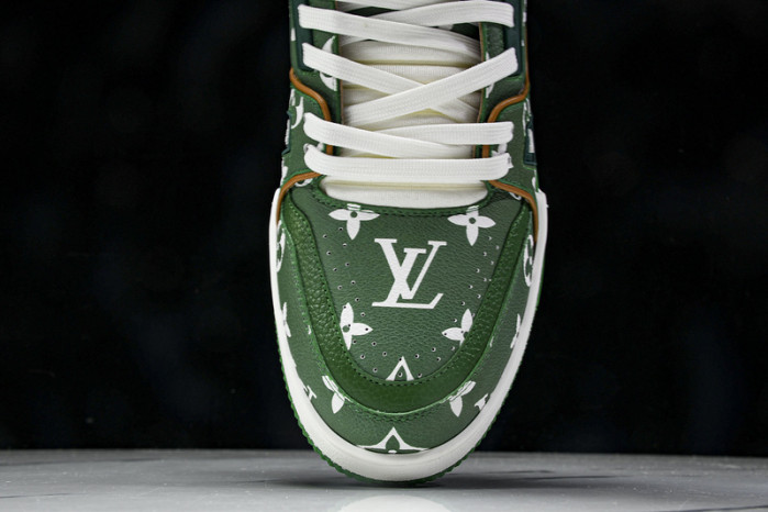 L&V SNEAKERS
