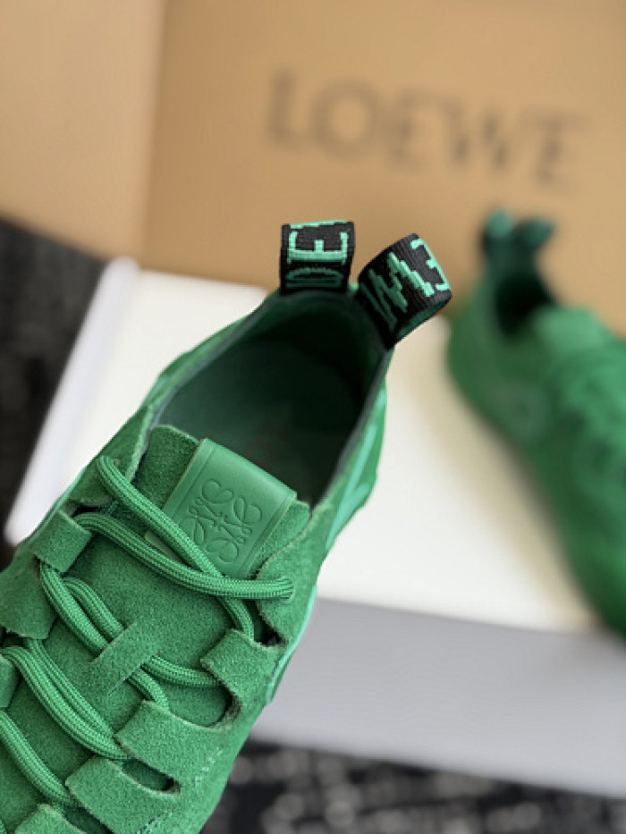L0ew*E SNEAKERS
