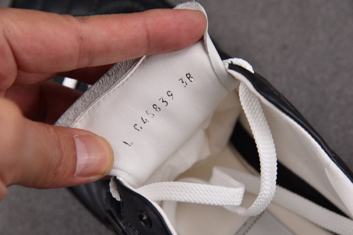 CHANEEL sneaker