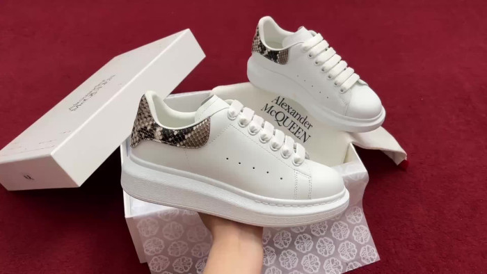 Alexander McQueen sneaker