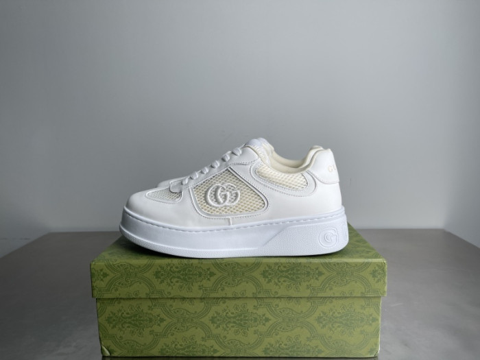 Gv*c SNEAKER