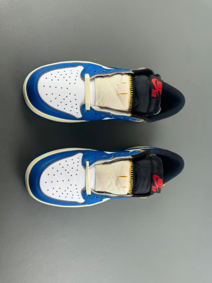 Air Jordan 1 Low UN HQ6998-146