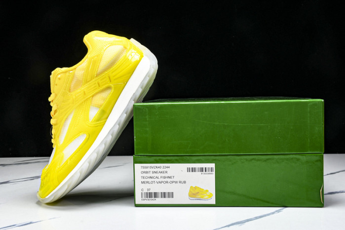 b0tte*a Ven*ta sneaker
