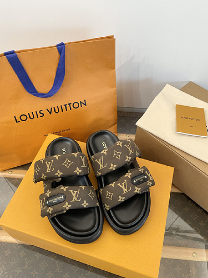 L&V SLIPPERS