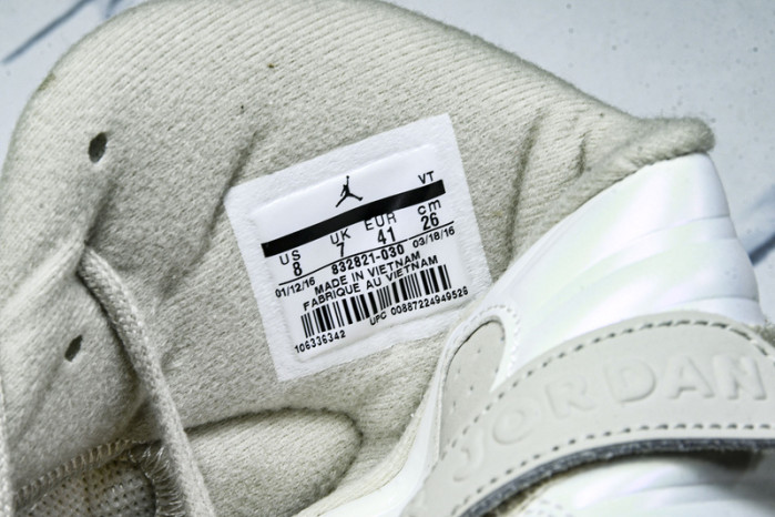 Air Jordan 8 Retro Champagne 832821-030