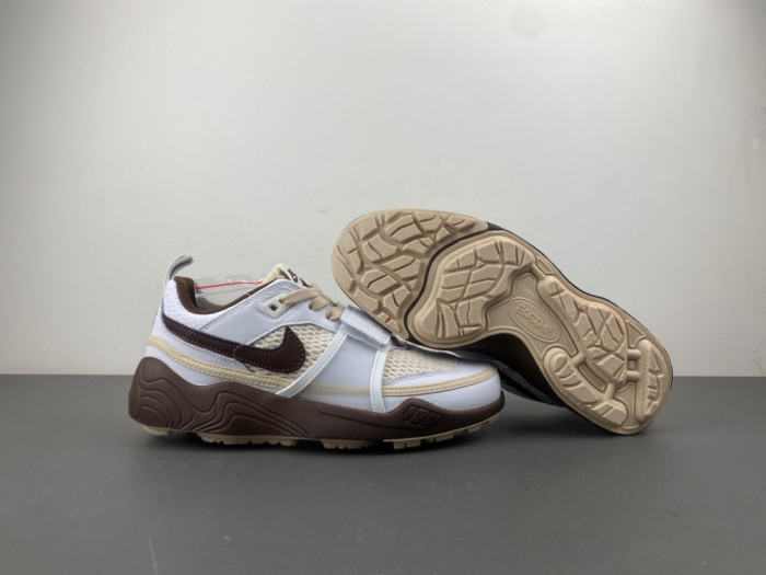 Travis Scott x Nike Zoom Field Jaxx 