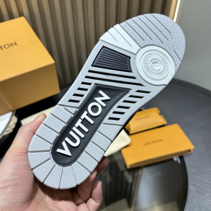L&V SNEAKERS