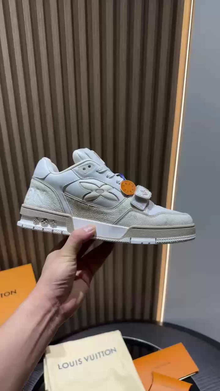 L&V SNEAKERS