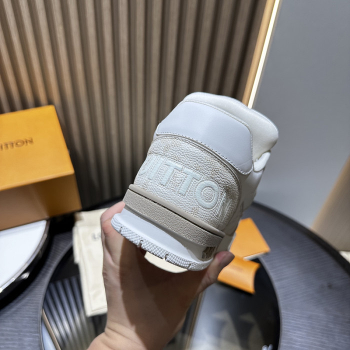 L&V SNEAKERS