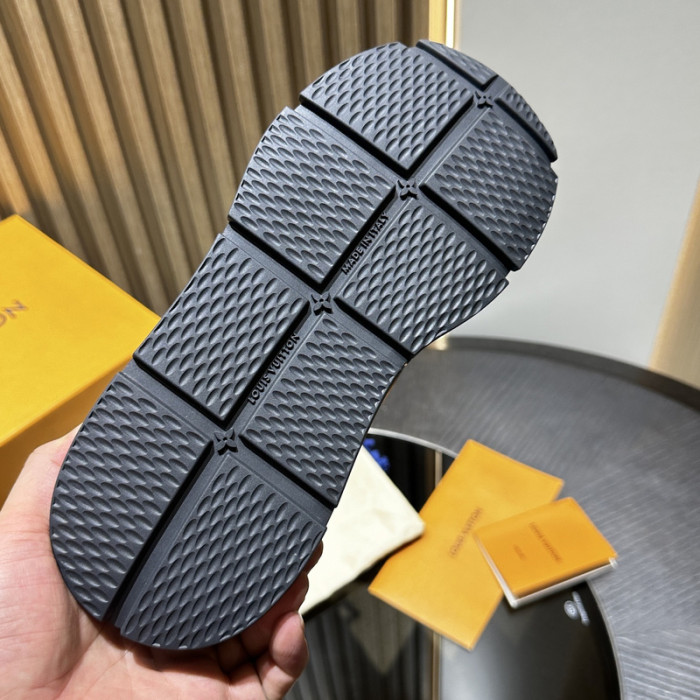 L&V SNEAKERS