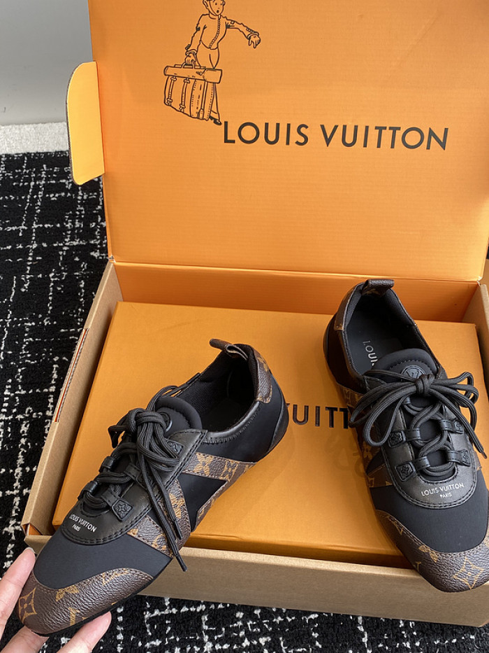 L&V SNEAKERS
