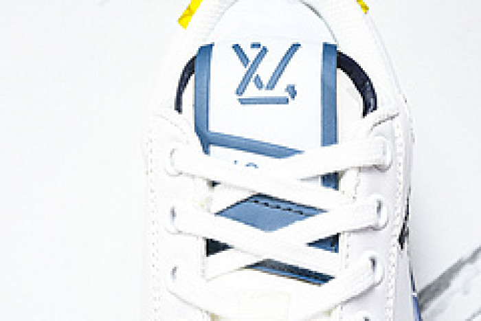 L&V SNEAKERS