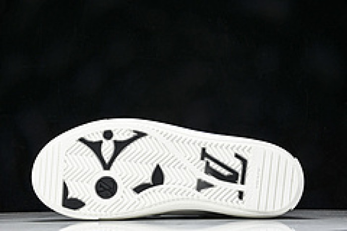 L&V SNEAKERS