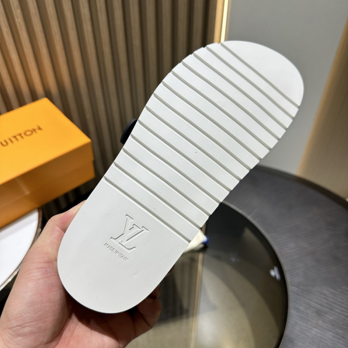 L&V SLIPPERS