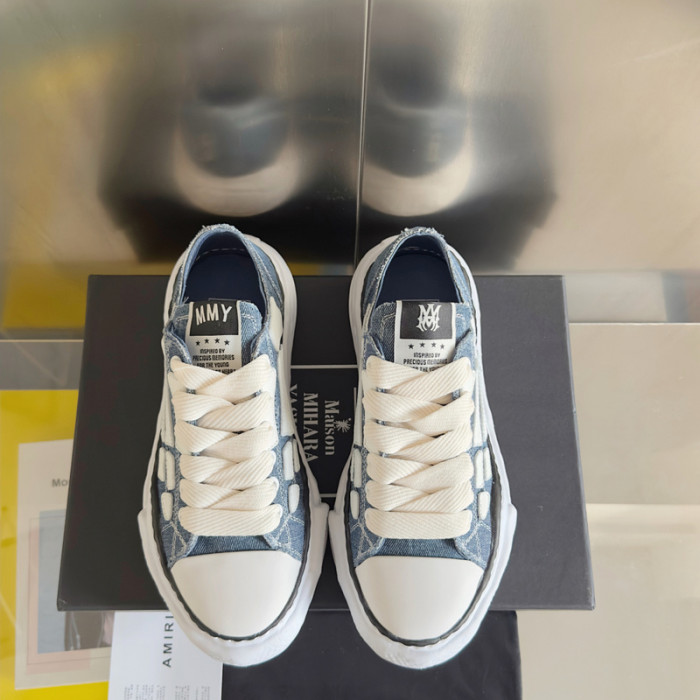 AM1R1 SNEAKERS