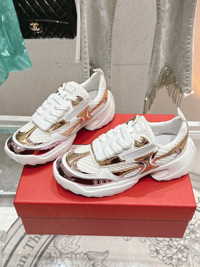 RV sneaker