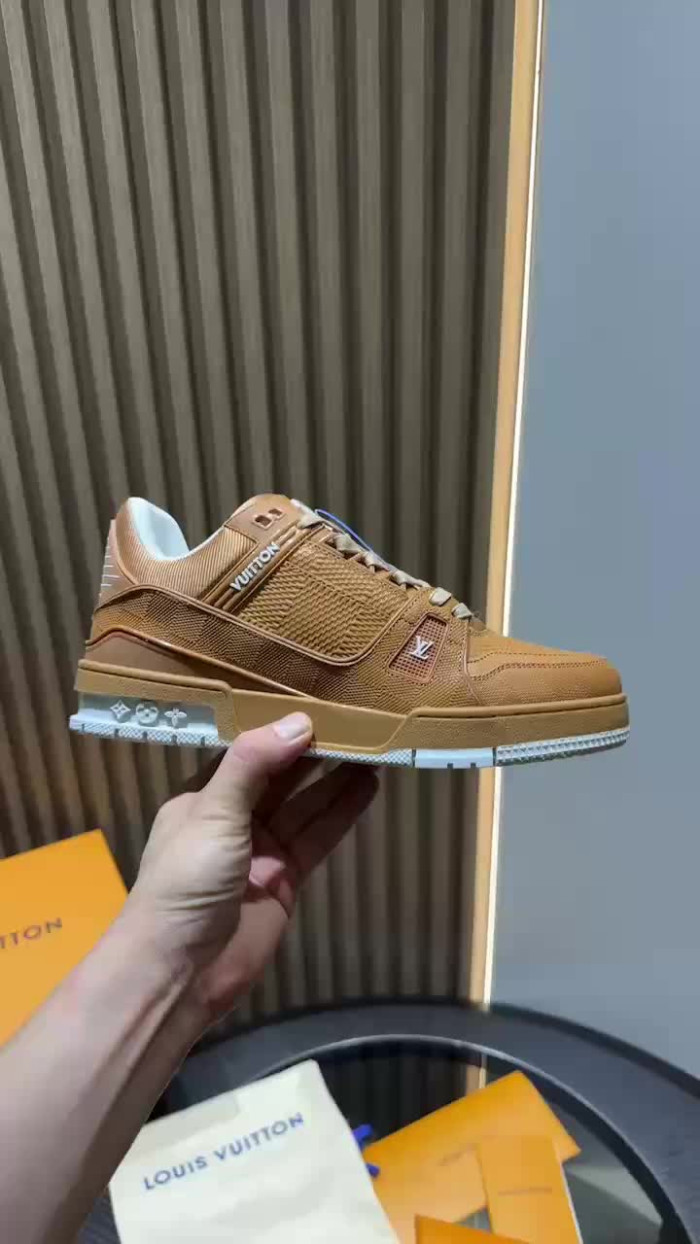 L&V SNEAKERS
