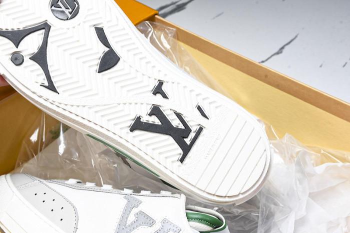 L&V SNEAKERS
