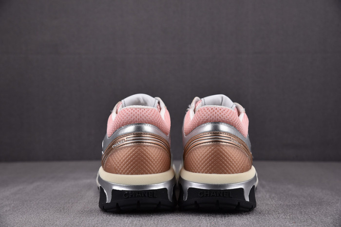 CHANEEL sneaker