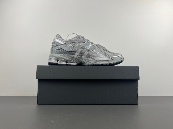 New Balance 1906A Grey M1906AG