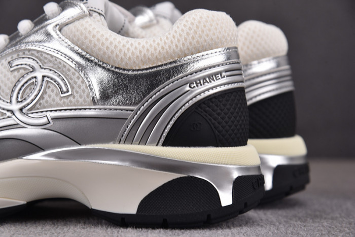 CHANEEL sneaker