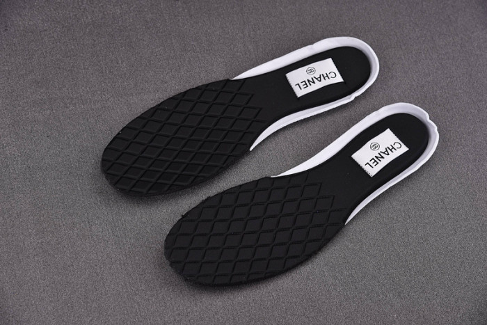 CHANEEL sneaker