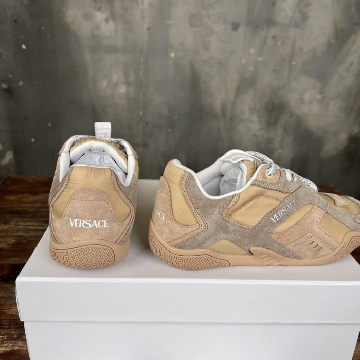 VER DESIGNER SNEAKERS