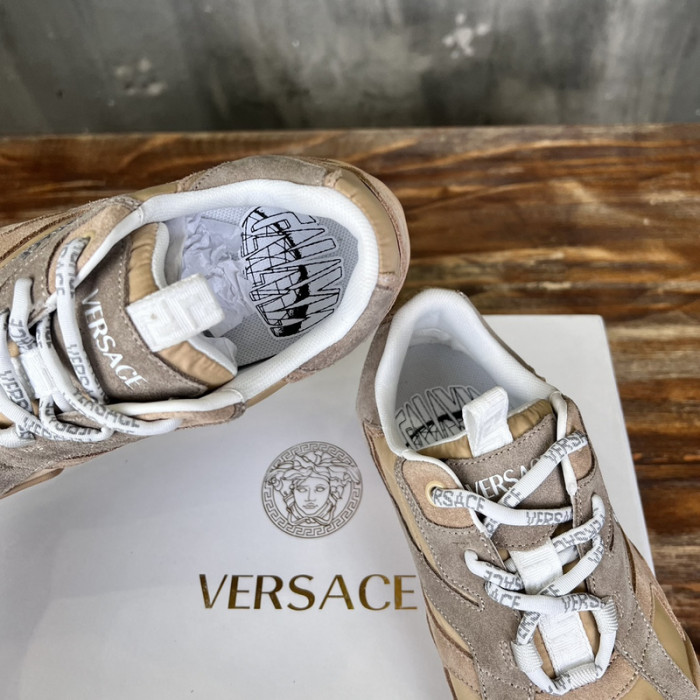 VER DESIGNER SNEAKERS