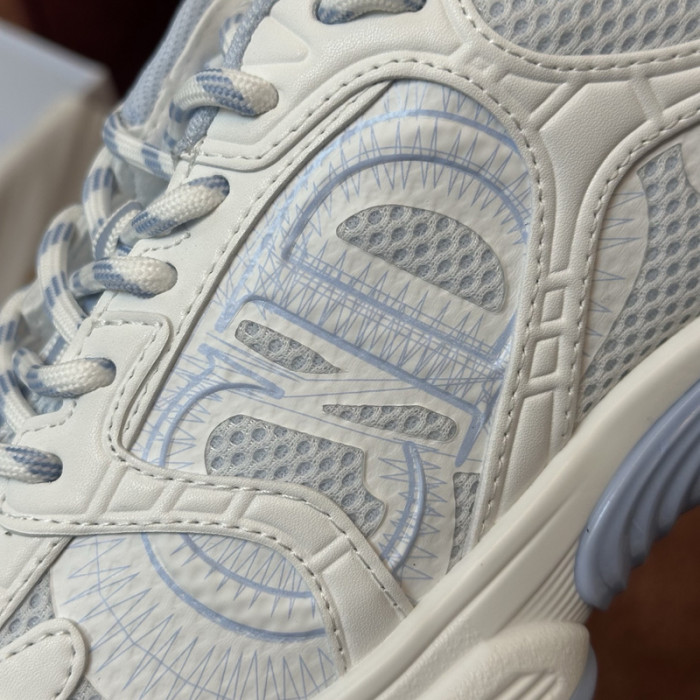 D designer sneaker