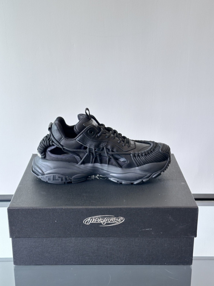 VER DESIGNER SNEAKERS