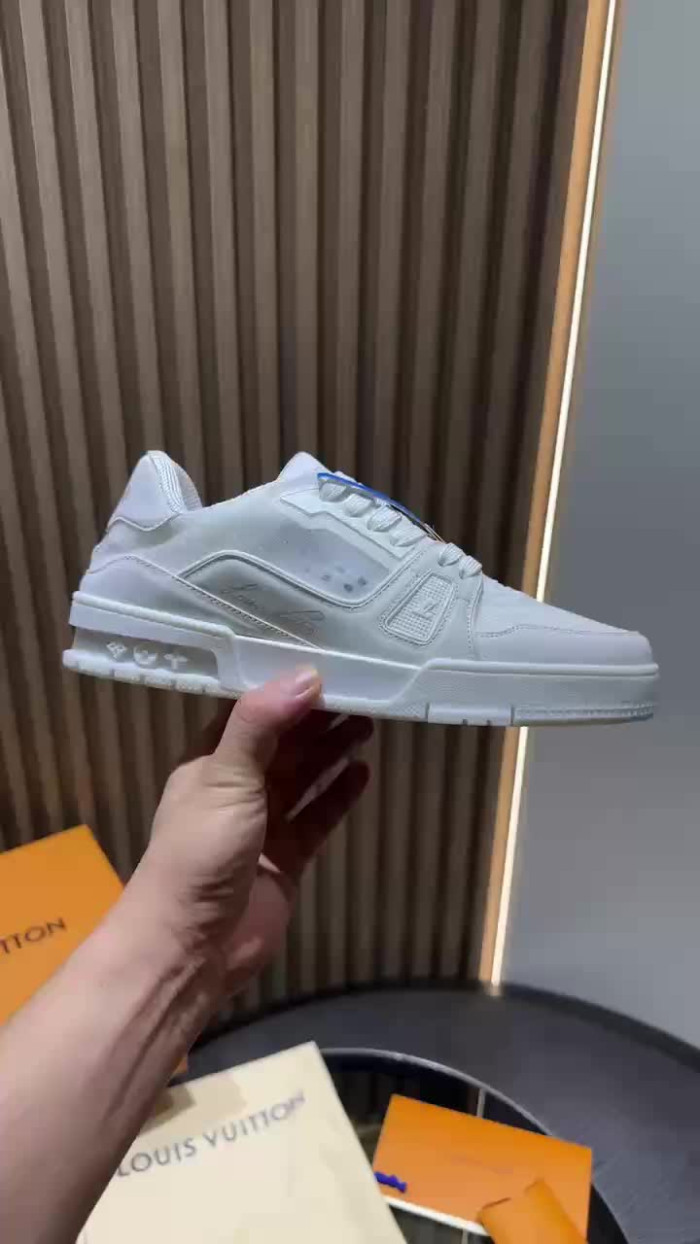 L&V SNEAKERS