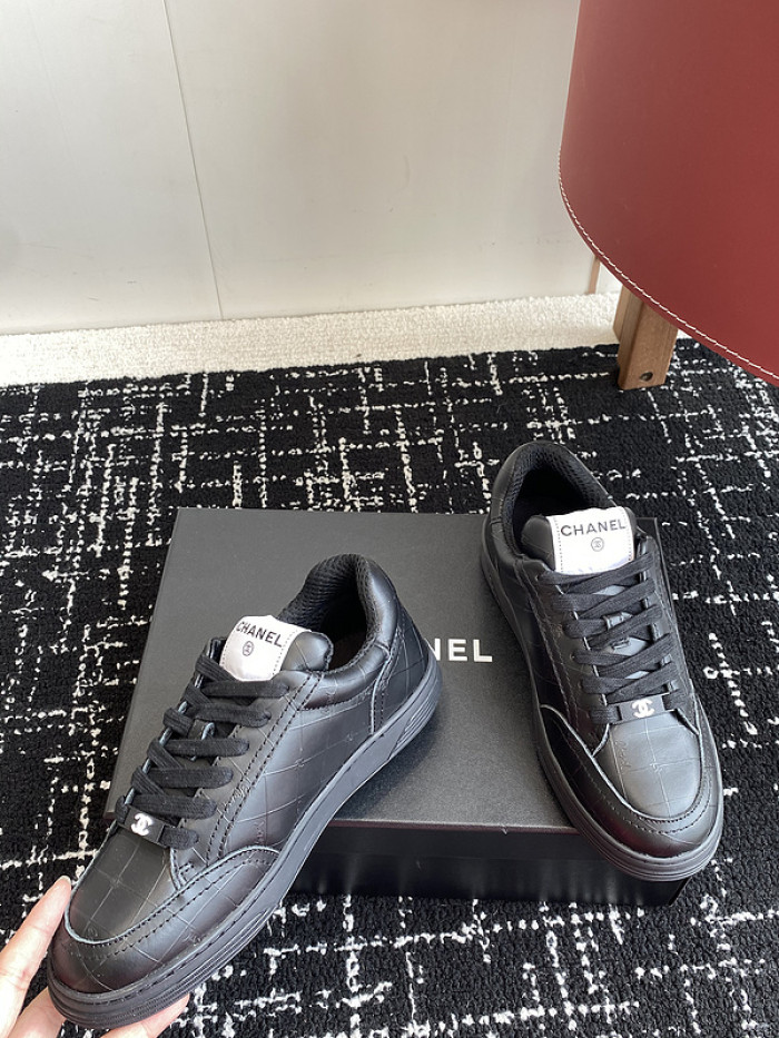 CHANEEL sneaker