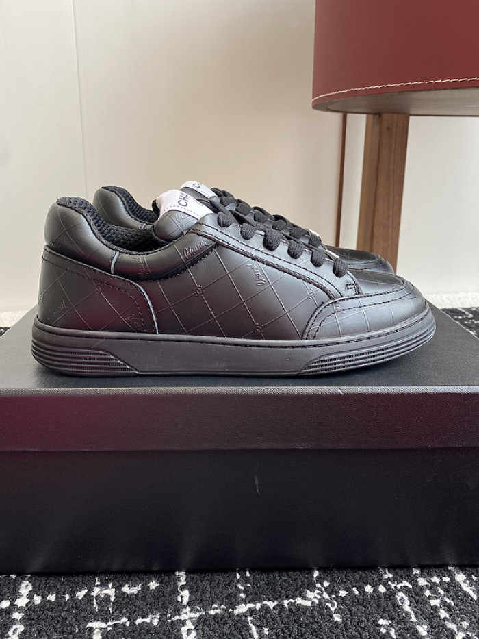 CHANEEL sneaker