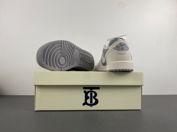 Travis Scott x Air Jordan 1 Low BB6588-315